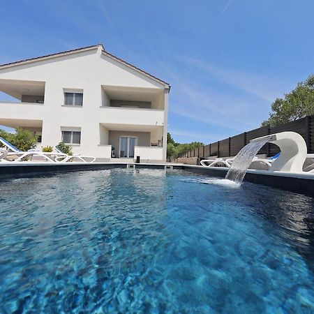 Apartmani Vlado Mitar Sukošan Esterno foto