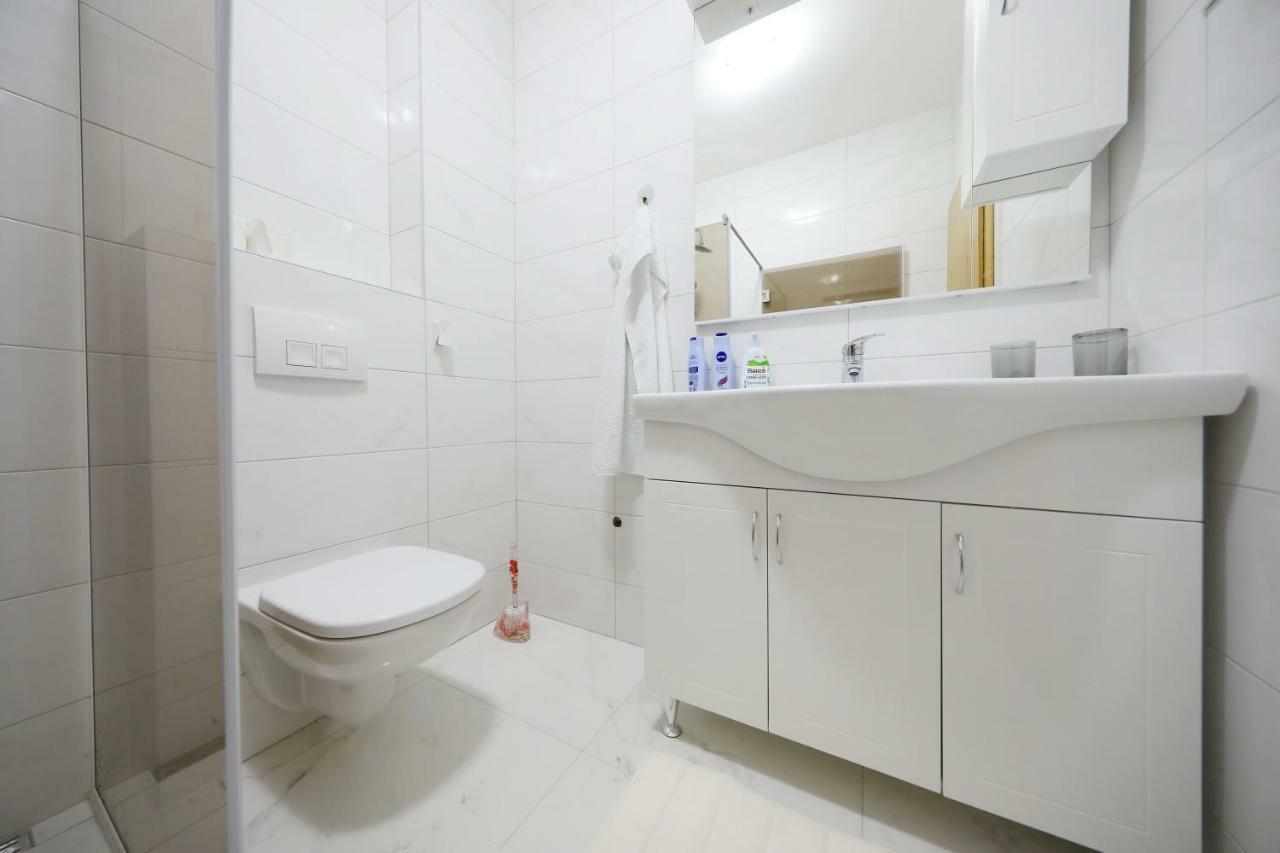 Apartmani Vlado Mitar Sukošan Esterno foto
