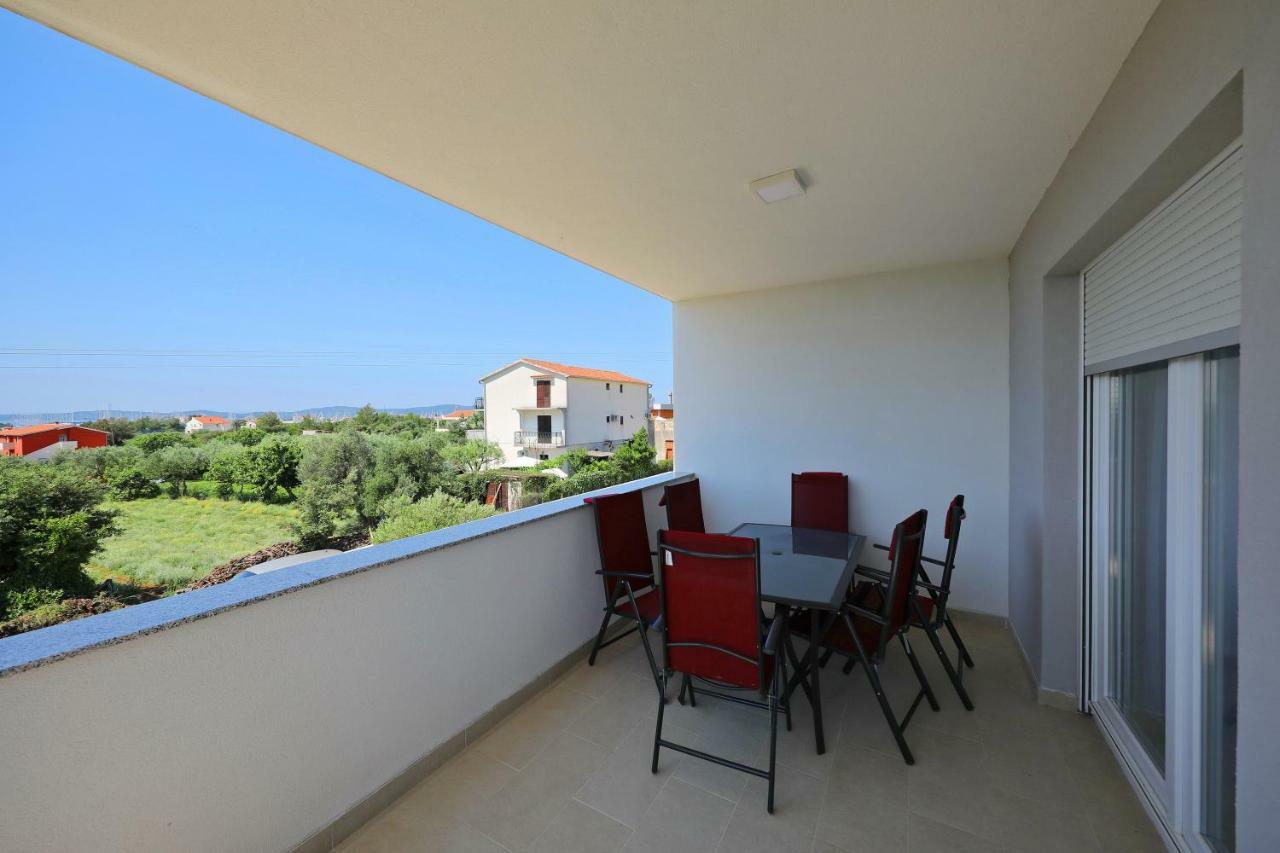 Apartmani Vlado Mitar Sukošan Esterno foto